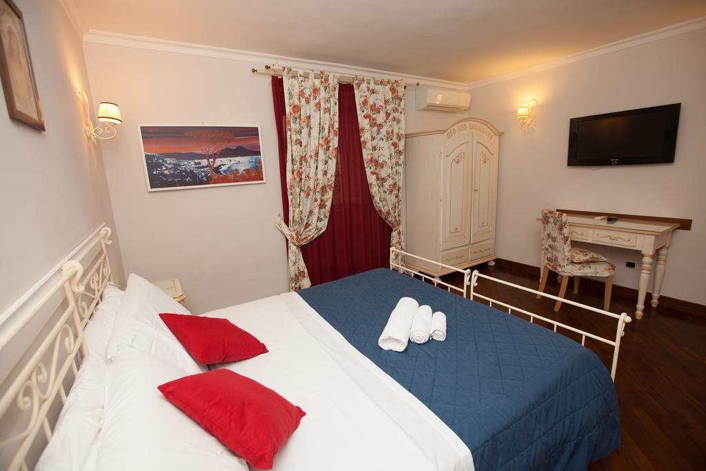 Hotel Ausonia Napoli Bagian luar foto