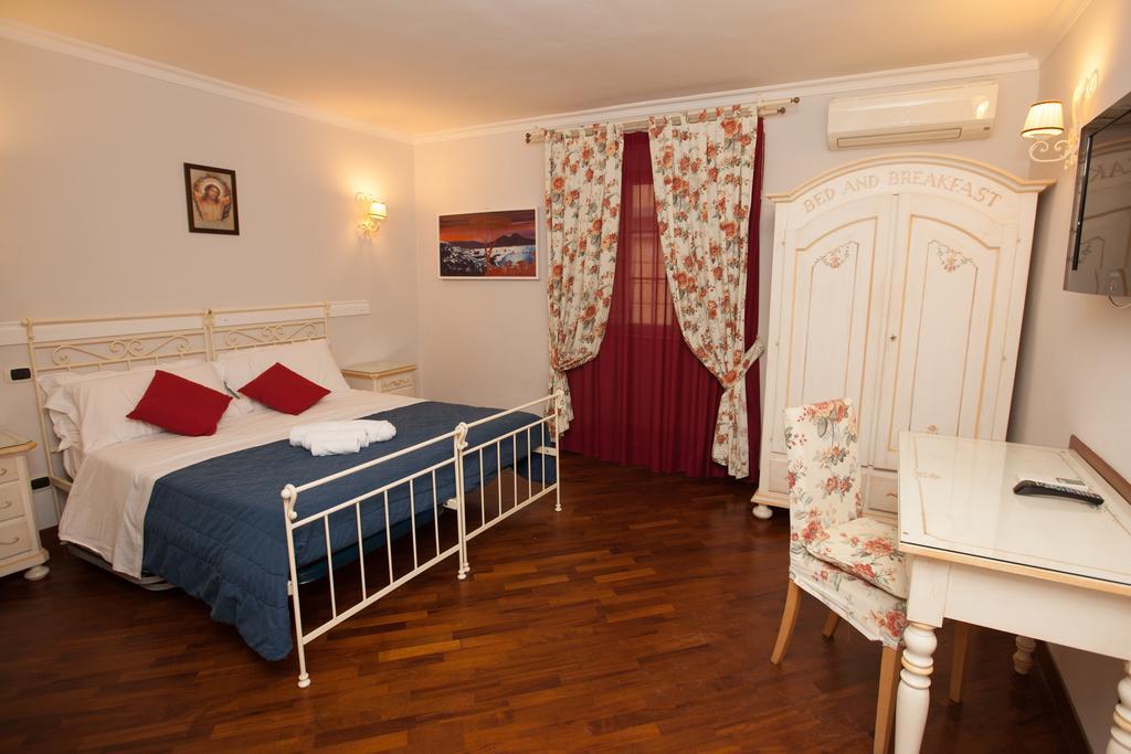 Hotel Ausonia Napoli Bagian luar foto