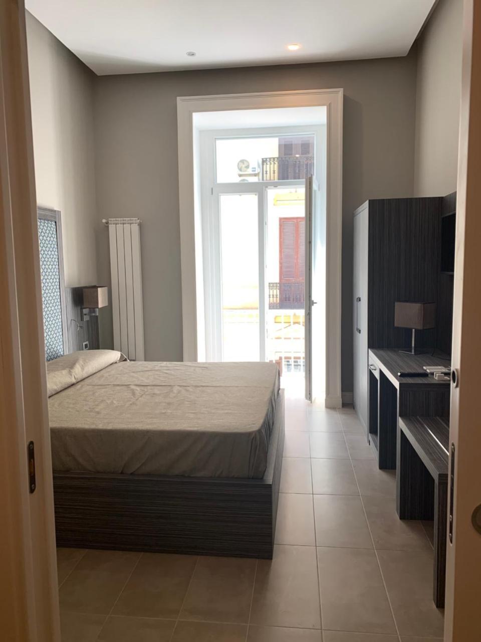 Hotel Ausonia Napoli Bagian luar foto