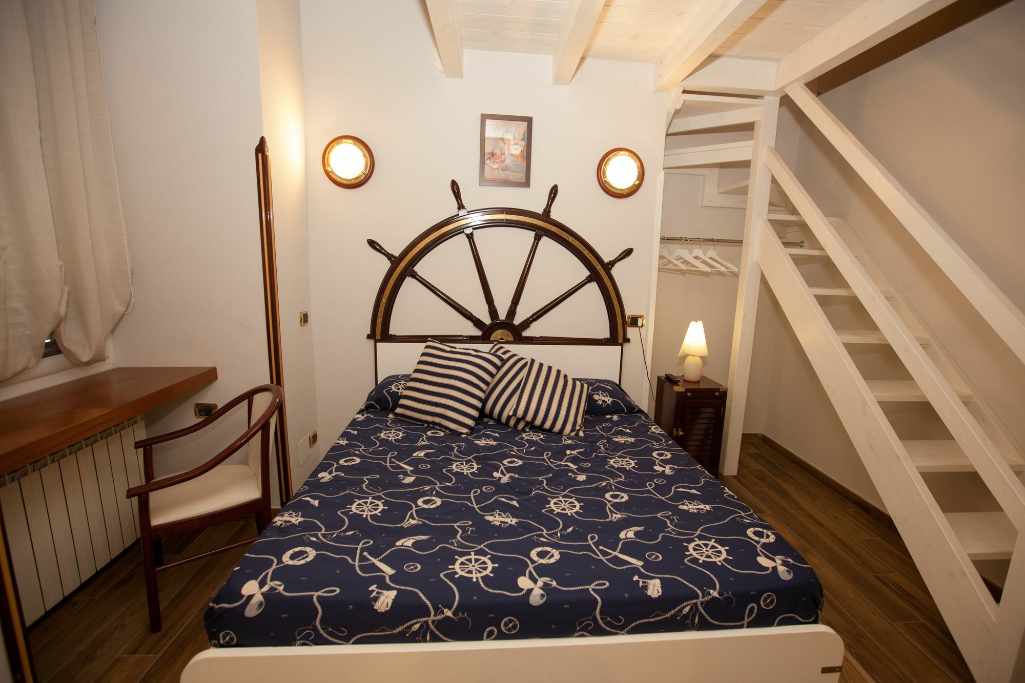 Hotel Ausonia Napoli Bagian luar foto