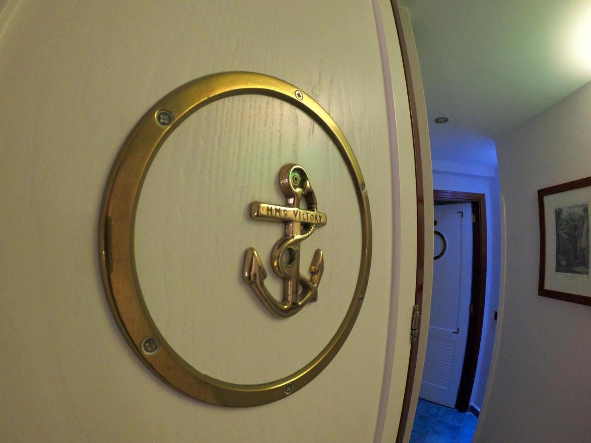 Hotel Ausonia Napoli Bagian luar foto