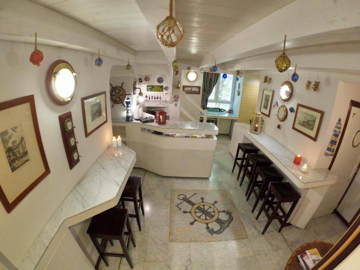 Hotel Ausonia Napoli Bagian luar foto