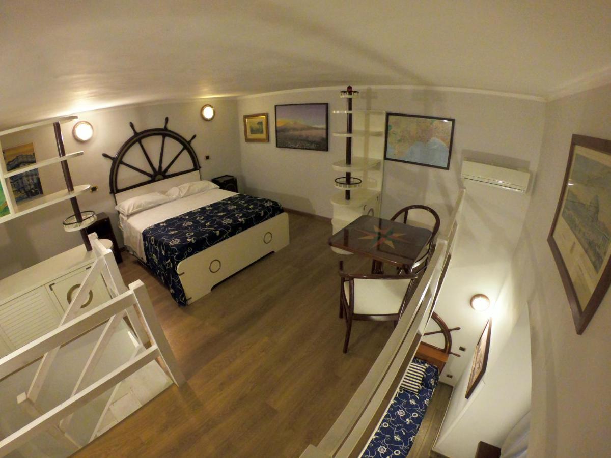 Hotel Ausonia Napoli Bagian luar foto